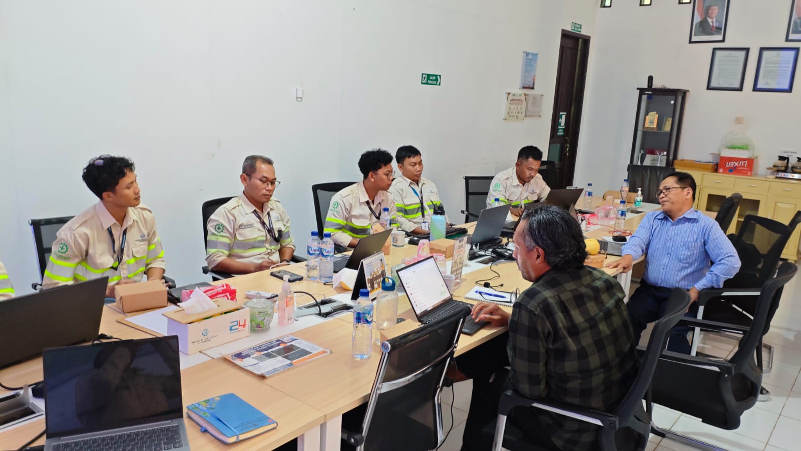 Inhouse Training Awareness PROPER HIJAU